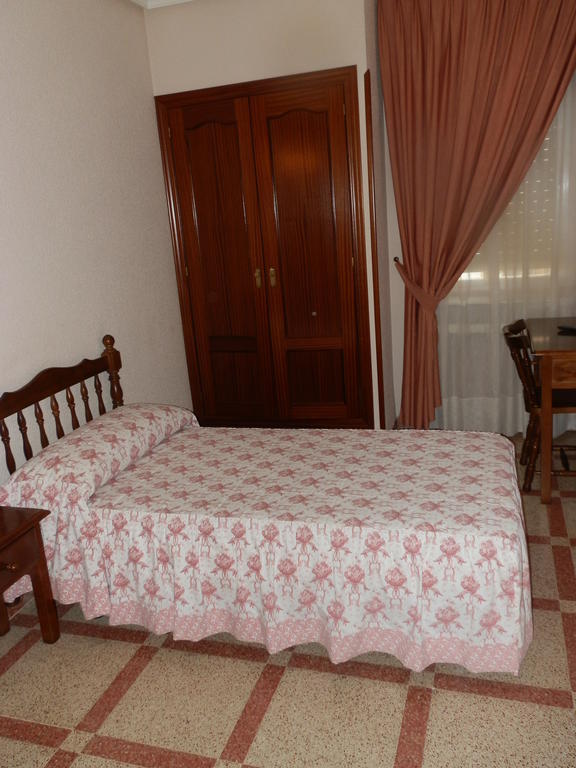 Hostal San Poul Консуэгра Номер фото