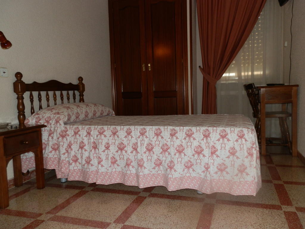 Hostal San Poul Консуэгра Номер фото