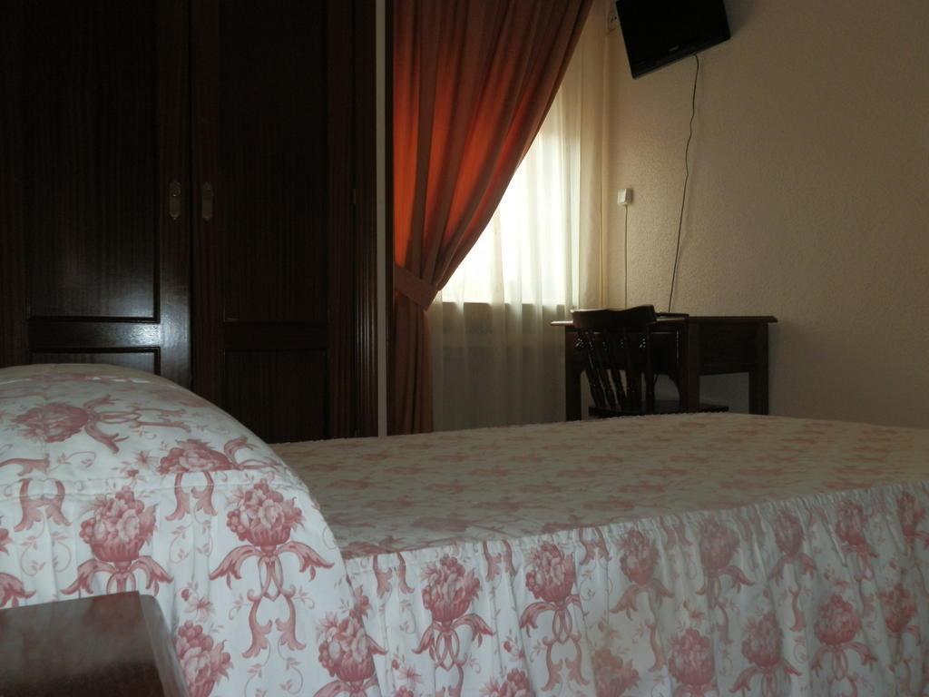 Hostal San Poul Консуэгра Номер фото