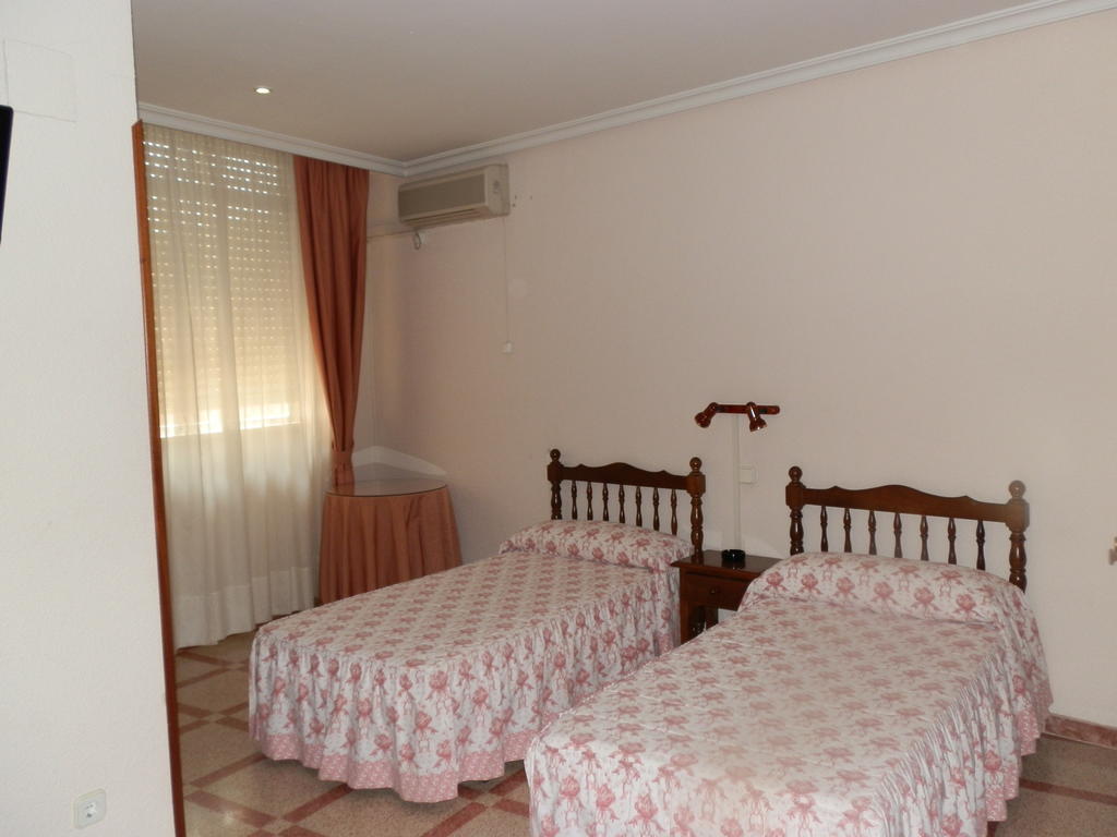 Hostal San Poul Консуэгра Номер фото