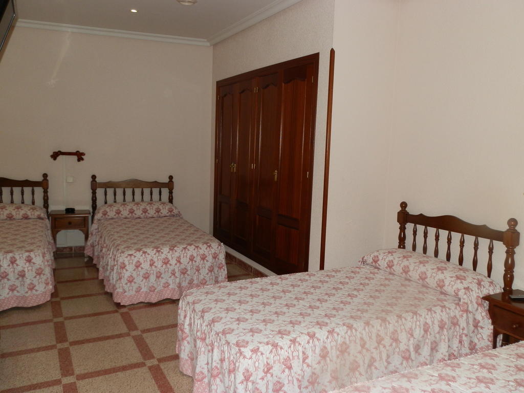 Hostal San Poul Консуэгра Экстерьер фото