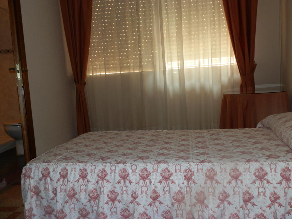 Hostal San Poul Консуэгра Экстерьер фото