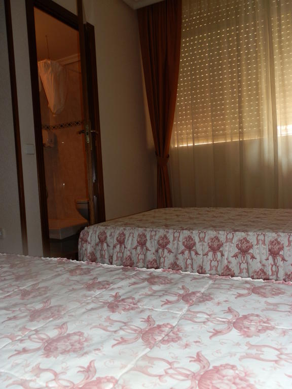 Hostal San Poul Консуэгра Номер фото