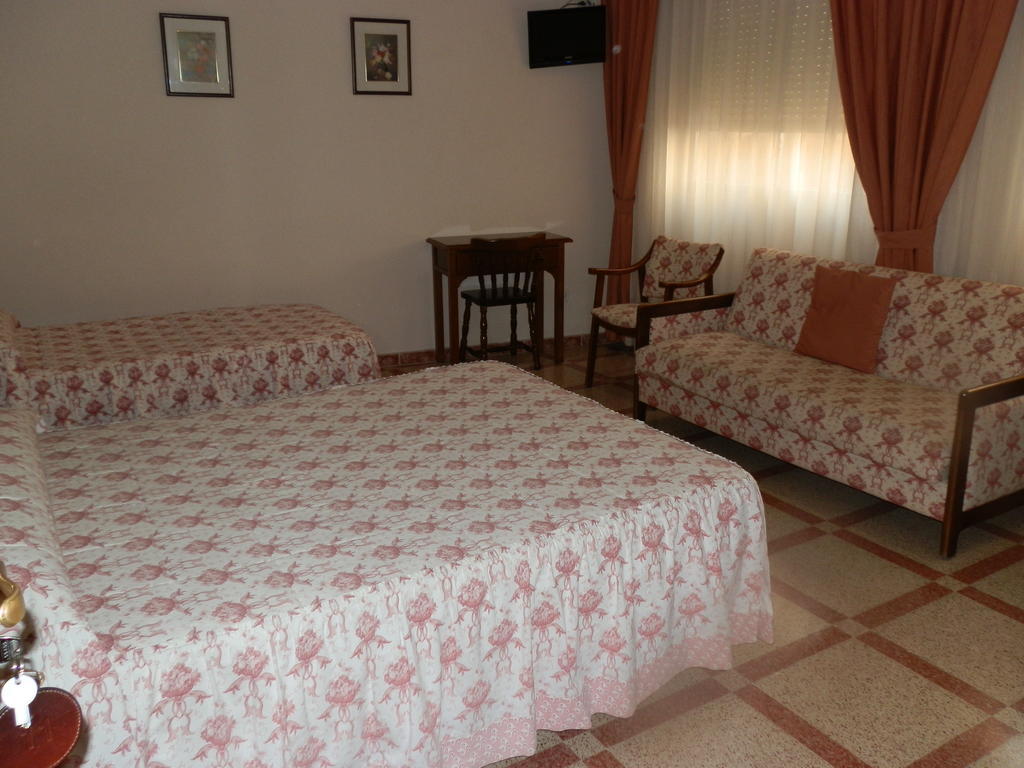 Hostal San Poul Консуэгра Номер фото