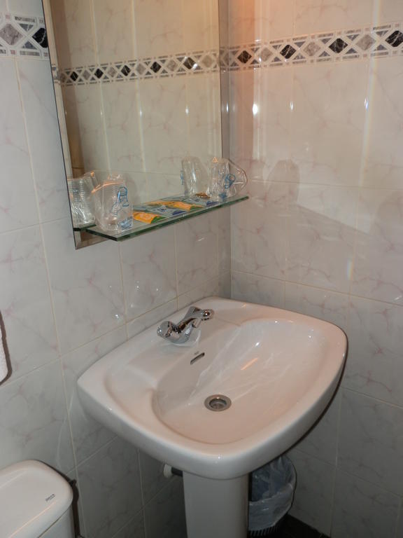 Hostal San Poul Консуэгра Номер фото