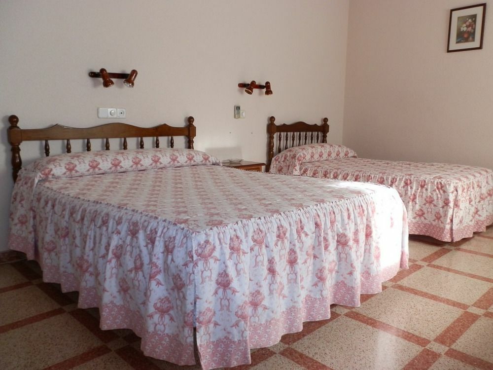 Hostal San Poul Консуэгра Экстерьер фото
